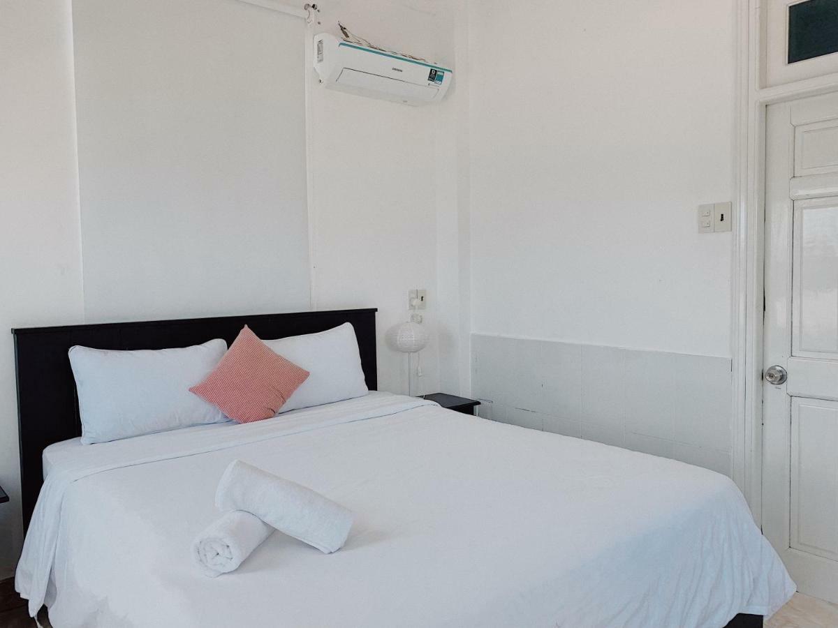 Vivid Seaside Homestay Nha Trang Exterior foto