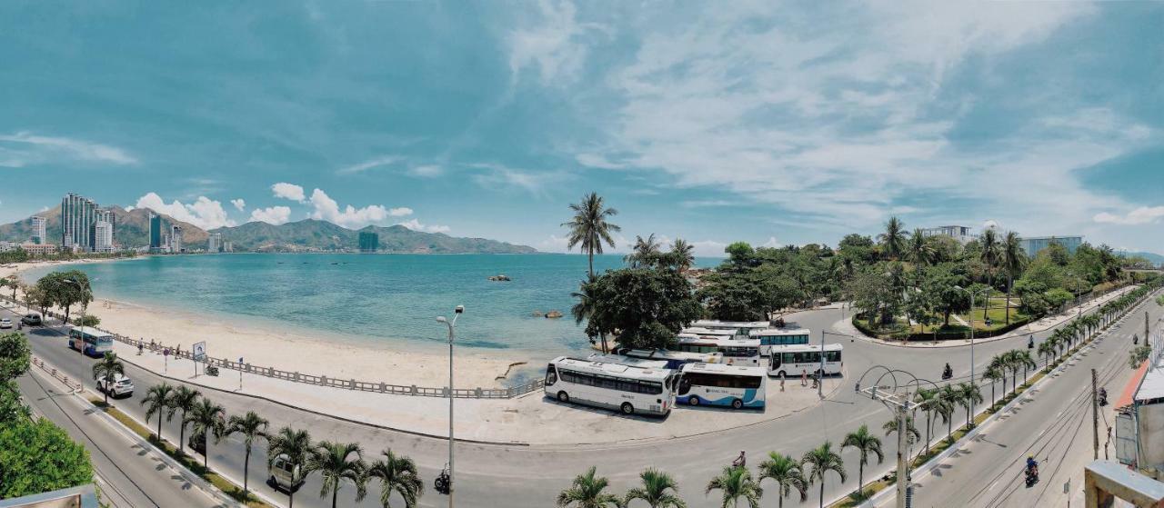 Vivid Seaside Homestay Nha Trang Exterior foto