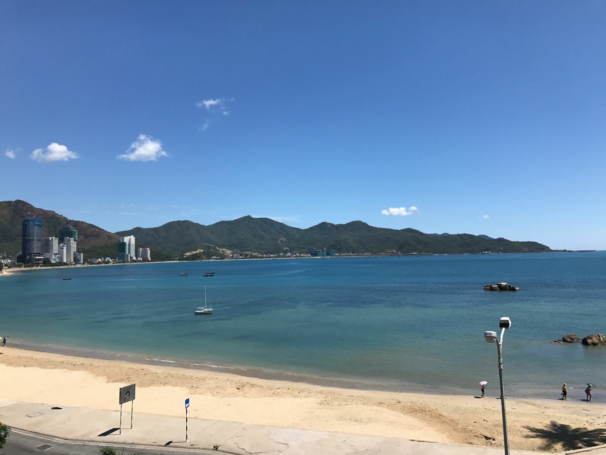 Vivid Seaside Homestay Nha Trang Exterior foto